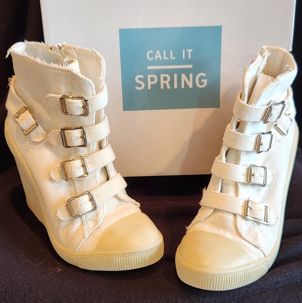 Call It Spring Daty-17 Wedge Shoe - image 1
